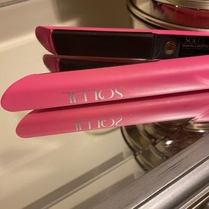 Soleil ceramic ionic flat iron